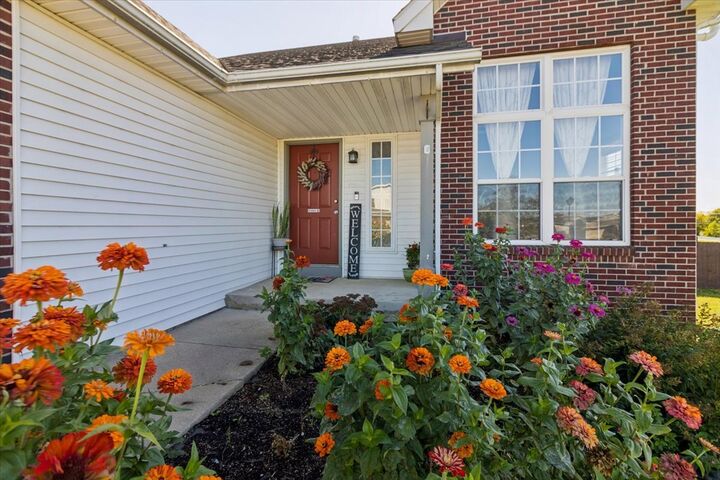 Property Photo:  3009 Stralow Lane  IL 61115 