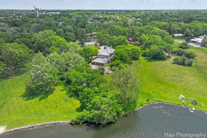 Property Photo:  74 Dundee Lane  IL 60010