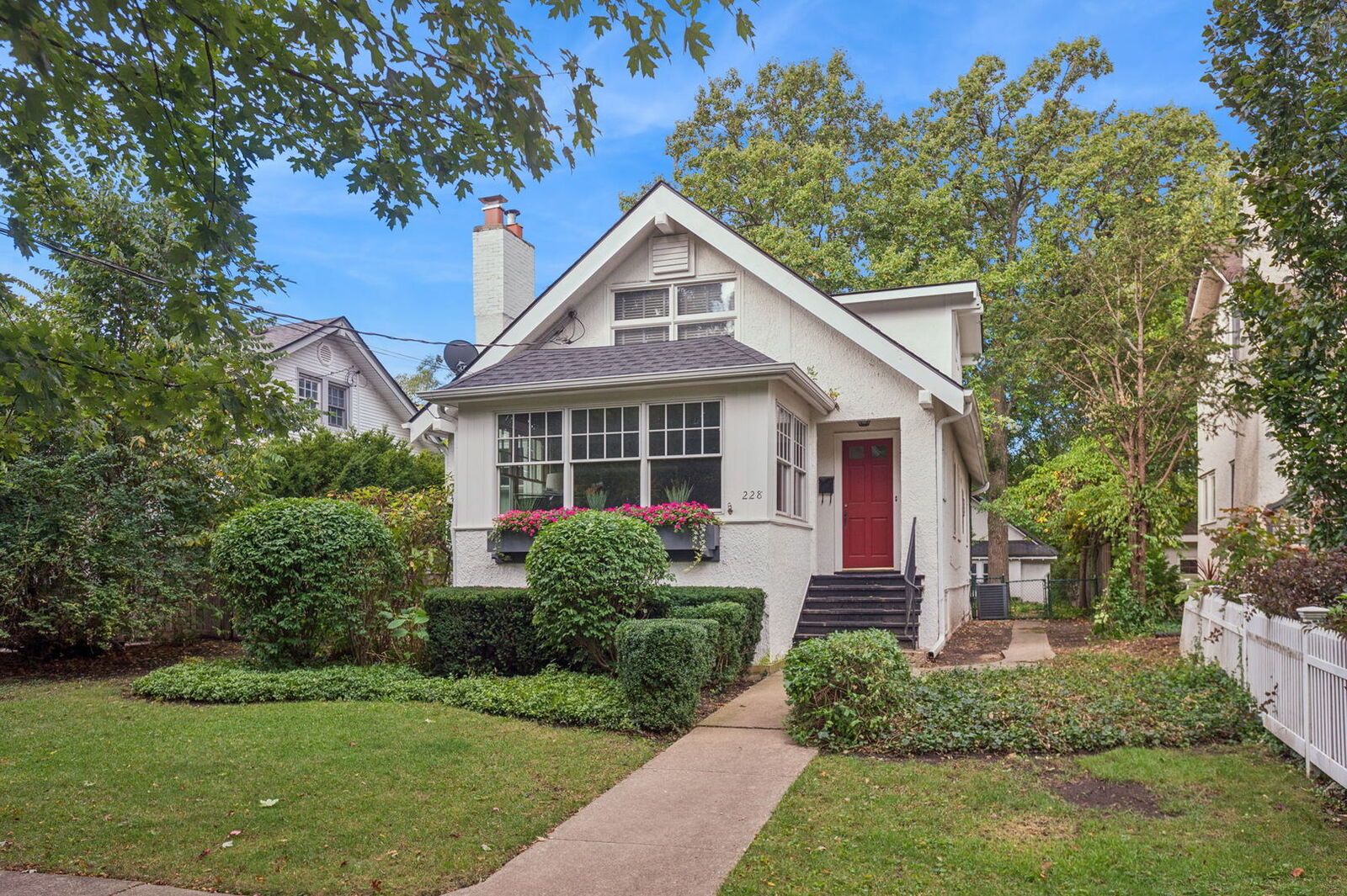 Property Photo:  228 Poplar Street  IL 60093