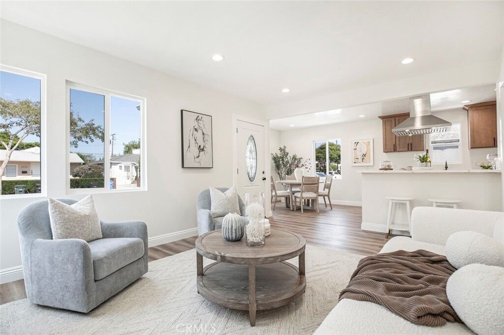Property Photo: 4250 McConnell Boulevard CA 90066