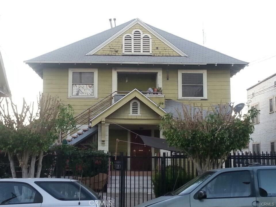 Property Photo:  1425 S Bonnie Brae Street  CA 90006