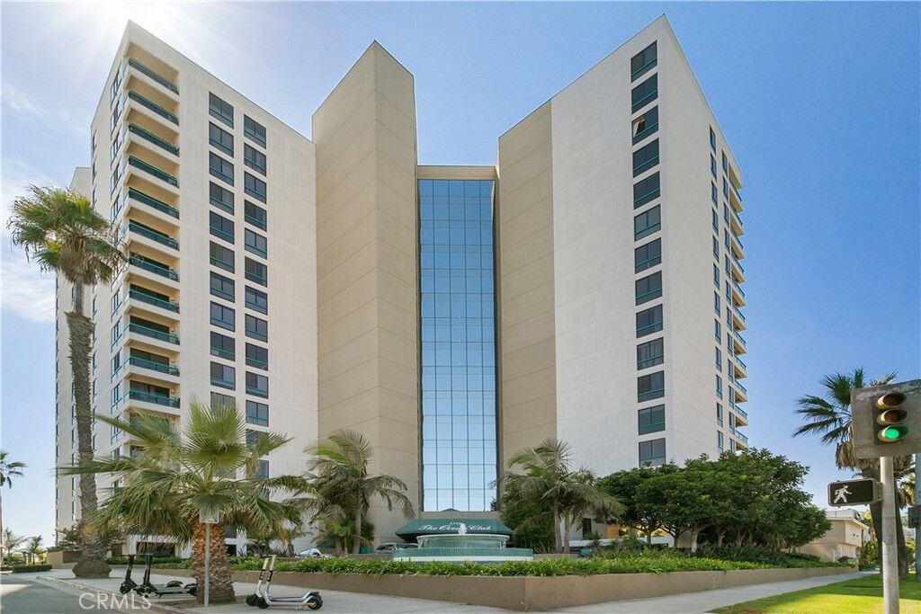 Property Photo:  1310 E Ocean 306  CA 90802 