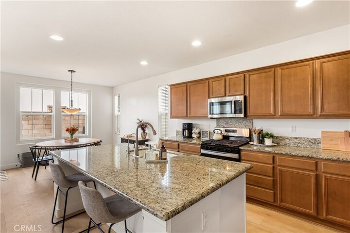 Property Photo:  31760 Green Oak 33  CA 92592