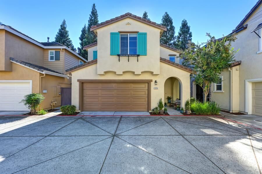 Property Photo:  1224 Impressionist Loop  CA 95747