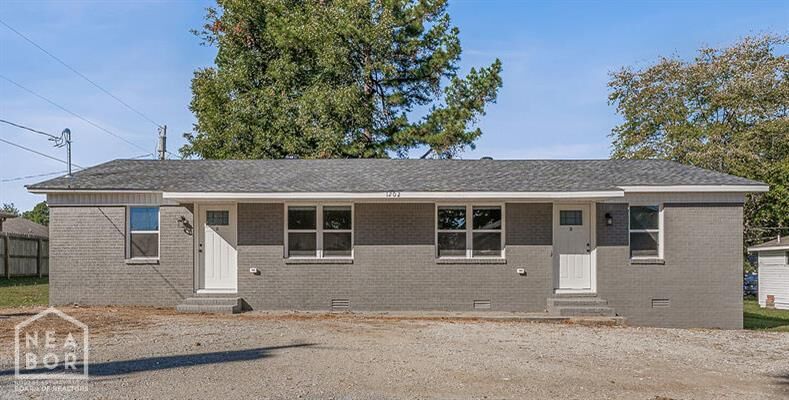Property Photo:  1202 S 8th Street  AR 72450 