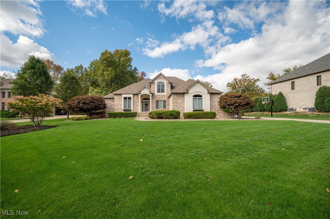 Property Photo:  24 Timber Run Drive  OH 44406