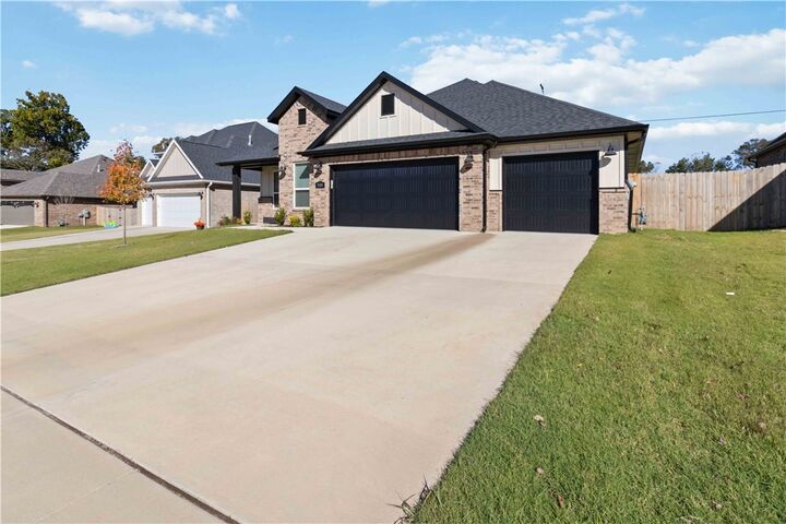 Property Photo:  5504 SW Tea Olive Lane  AR 72713