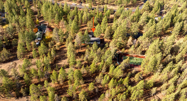 Property Photo:  63510 Gold Spur Way  OR 97703
