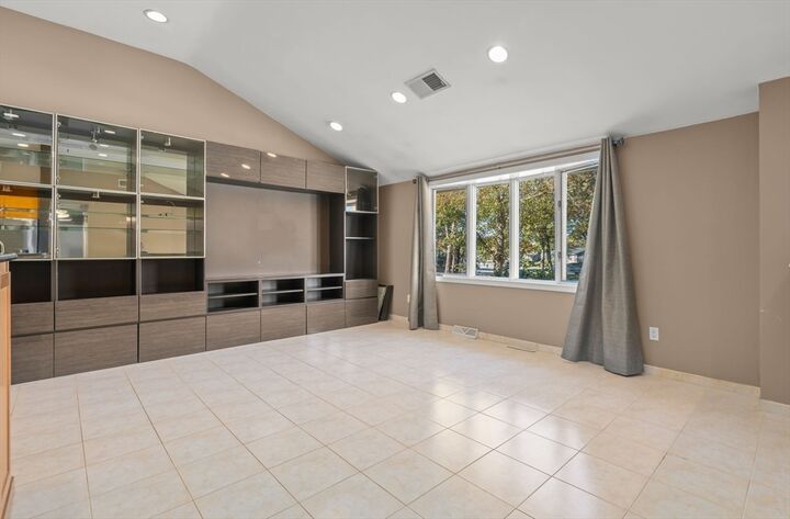 Property Photo:  14 Raylen Ave  MA 01960