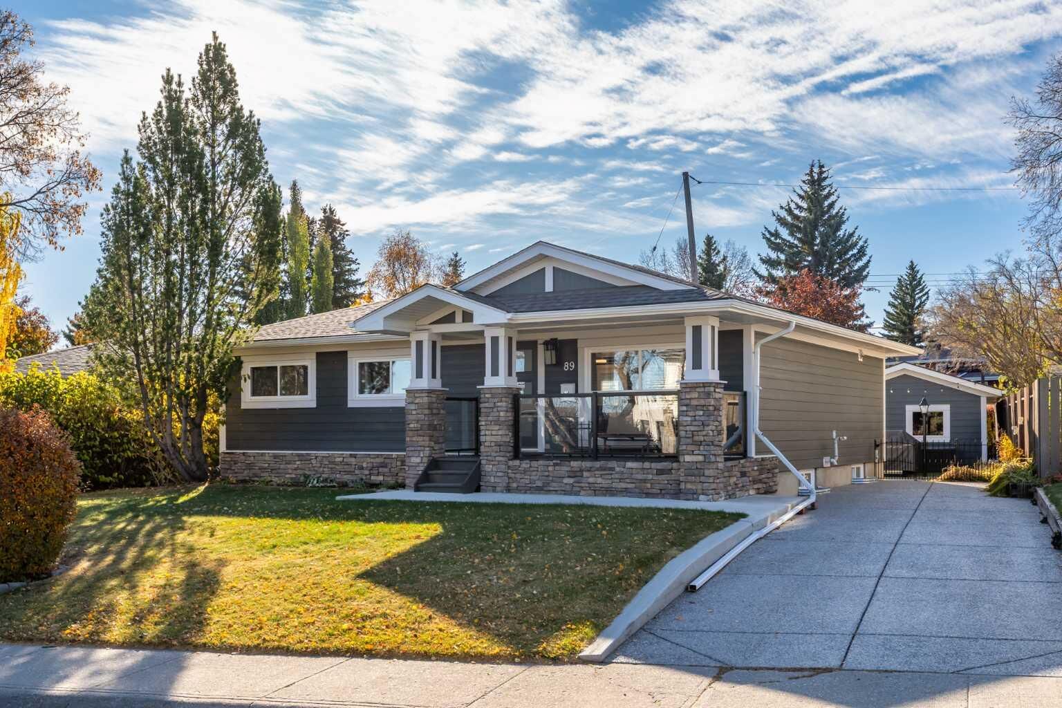 Property Photo: 89 Woodlark Drive SW AB T3C 3H6