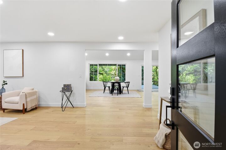 Property Photo:  4313  278th Ave SE  WA 98024 