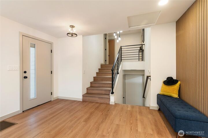 Property Photo:  2708 NE 106th Place  WA 98125