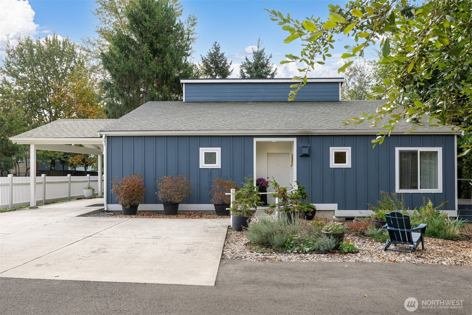 Property Photo:  1416  32nd Street  WA 98225 