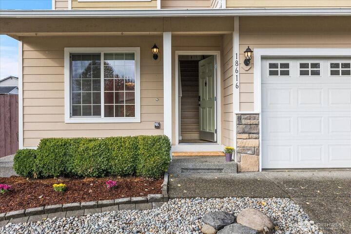 Property Photo: 18616 85th Ave E WA 98375