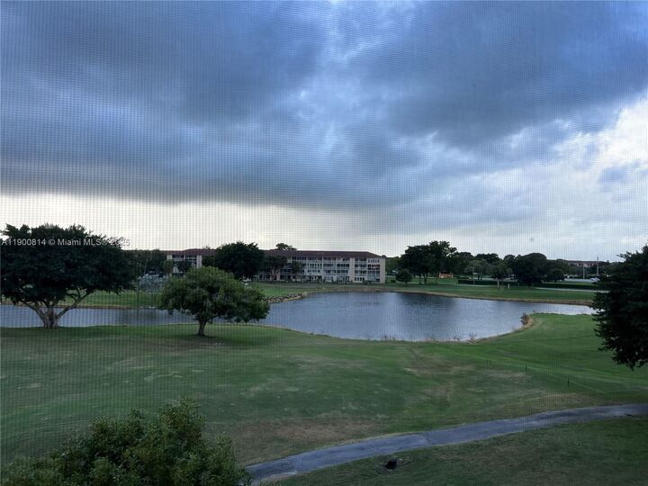 Property Photo: 13550 SW 6th Ct 403A FL 33027