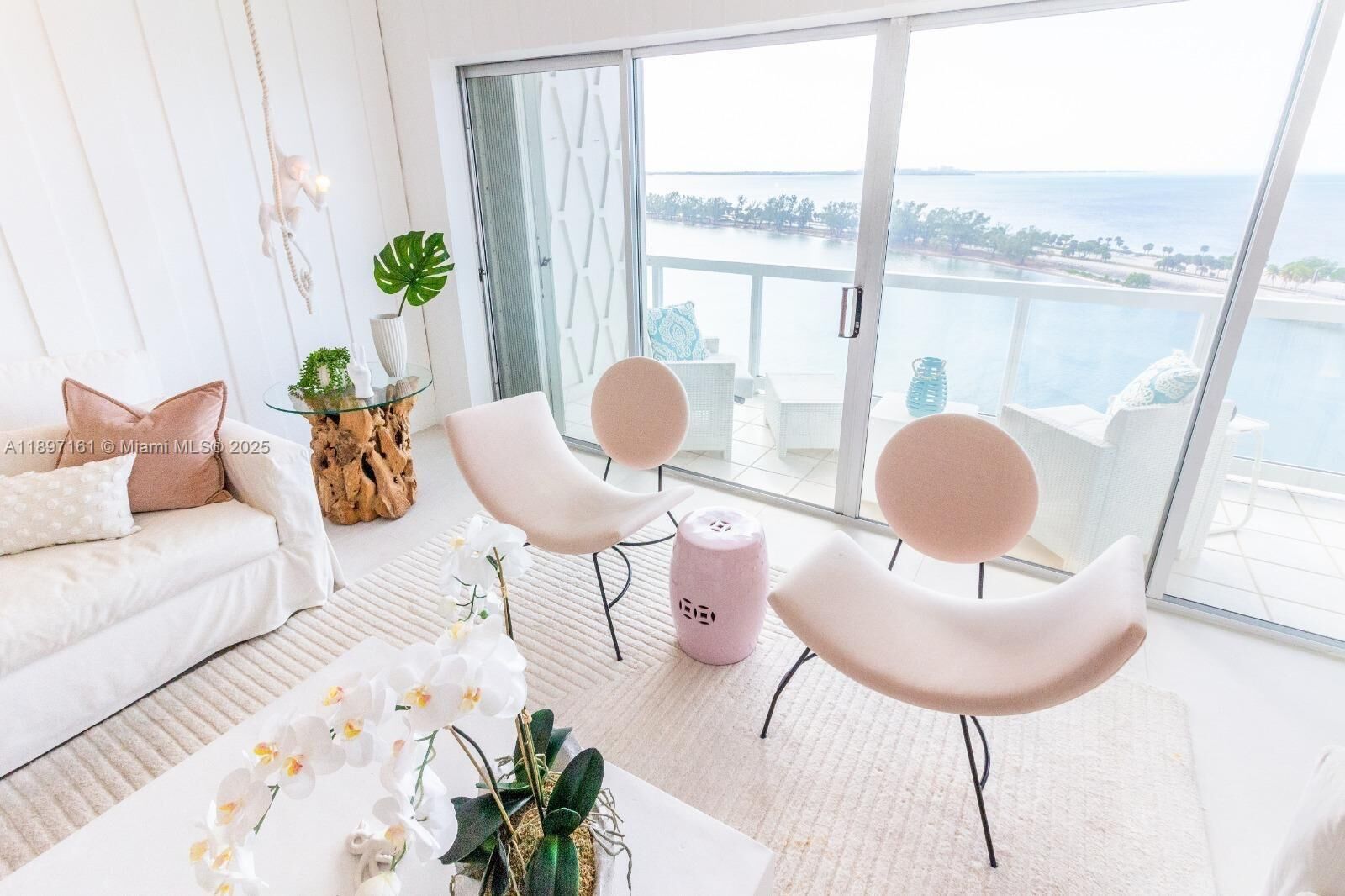 Property Photo: 2451 Brickell Ave 16S FL 33129