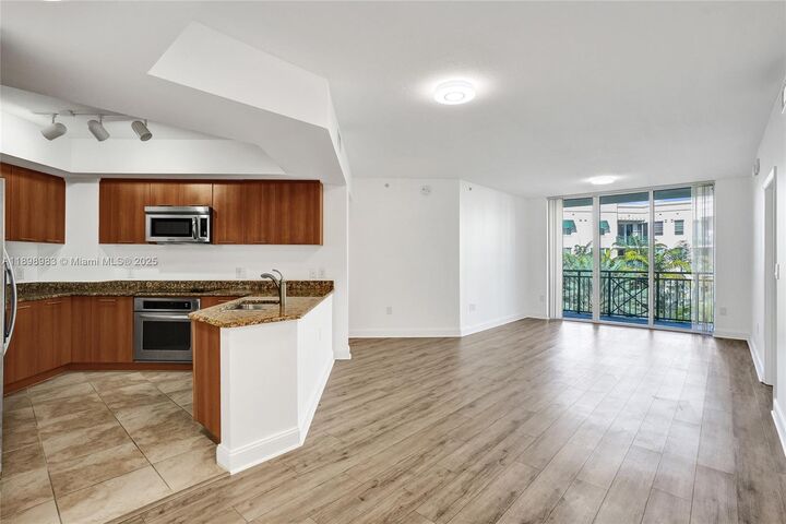 Property Photo:  510 NW 84th Ave 518  FL 33324