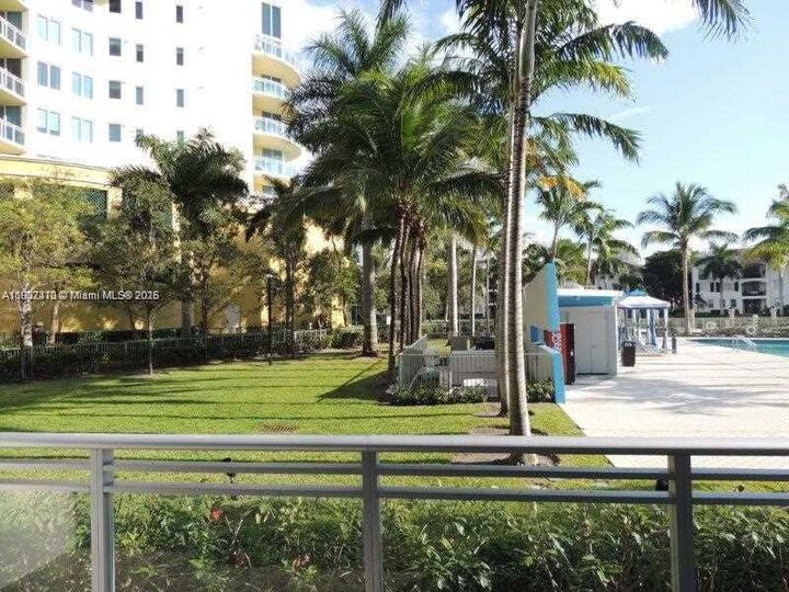 Property Photo:  2950 NE 188th St 309  FL 33180