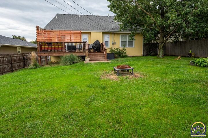 Property Photo:  1717 SW Stone Crest Dr  KS 66615