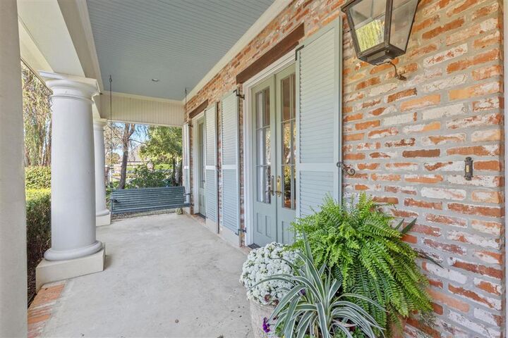 Property Photo:  5915 Camellia Way  LA 70605 