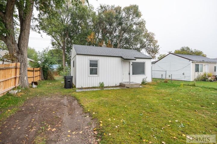 Property Photo:  1455 Jefferson Avenue  ID 83402