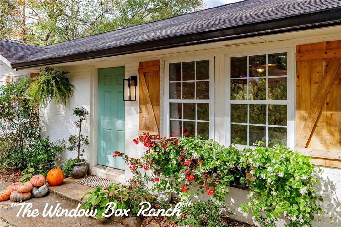 Property Photo:  129 Shadyfield Lane  GA 30621 