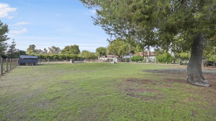 Property Photo: 651 S Cornucopia Road CA 93221