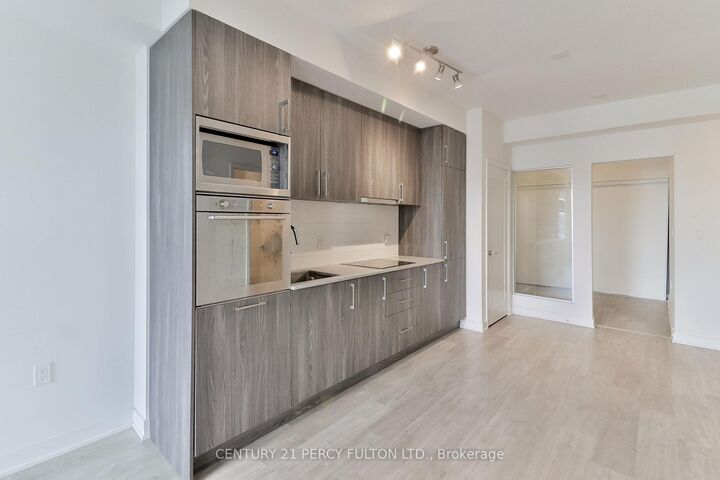 Photo de la propriété:  576 Front Street W 1202  ON M5V 1C1 