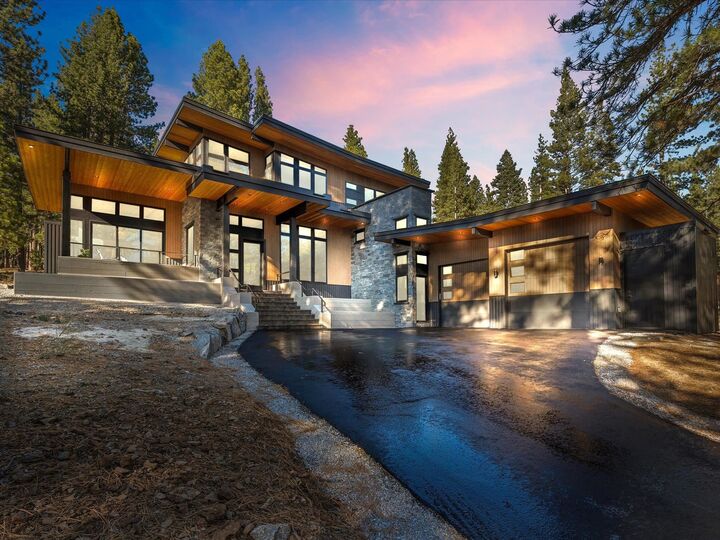 11630 Bottcher Loop  Truckee CA 96161 photo