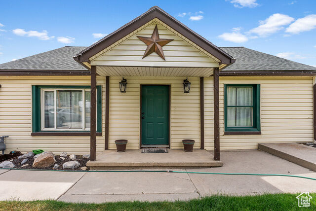 Property Photo:  9547 N Canyon Rd  UT 84062
