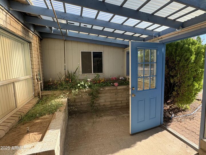 Property Photo:  615 Steppe Place  AZ 85635 