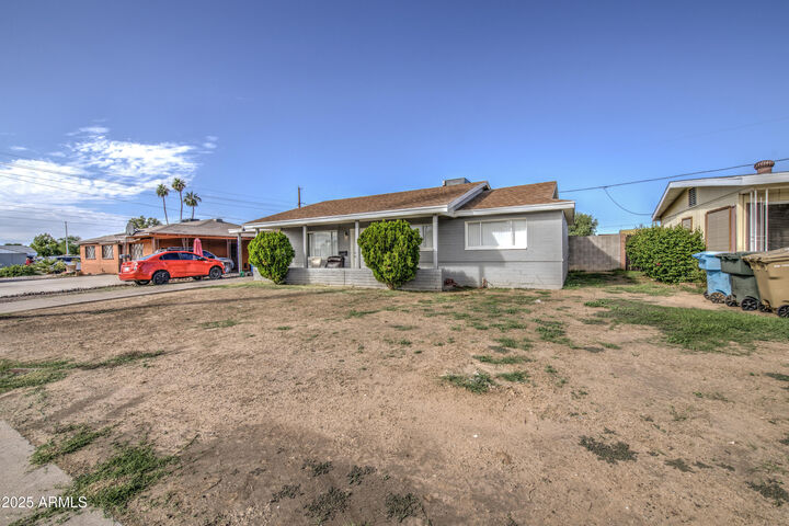 Property Photo:  3438 W Sierra Street  AZ 85029