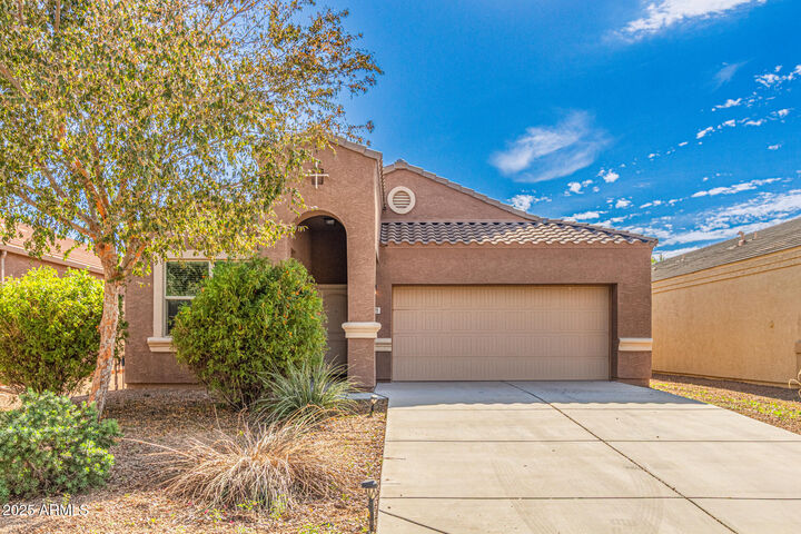 Property Photo: 5021 E Kyanite Road AZ 85143