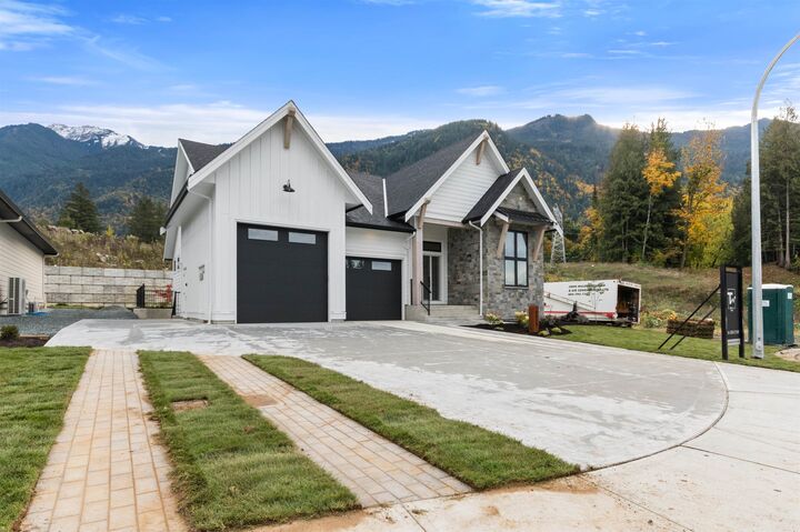 Property Photo: 10006 Trillium Way BC V0X 1X1