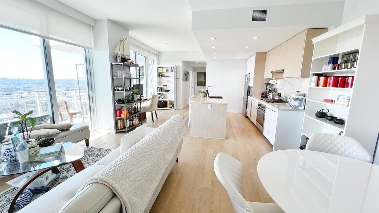 Property Photo:  567 Clarke  BC V3J 0K7 