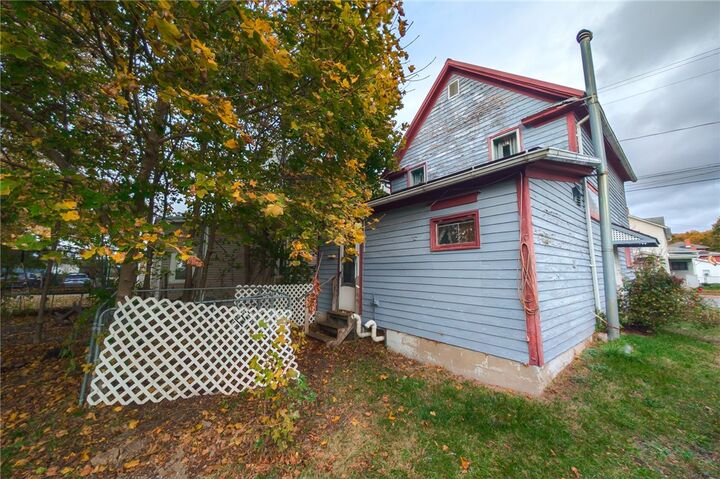 Property Photo:  142 Thacher Street  NY 14843 