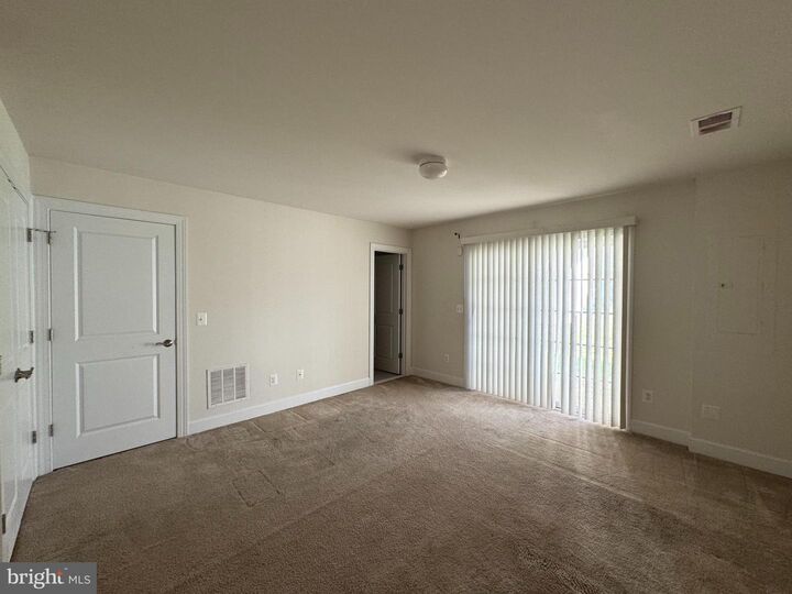 Property Photo:  8507 Craggan Lane  VA 20109