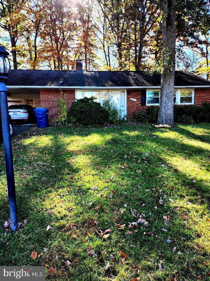 Property Photo:  14801 Carlbern Drive  VA 20120 