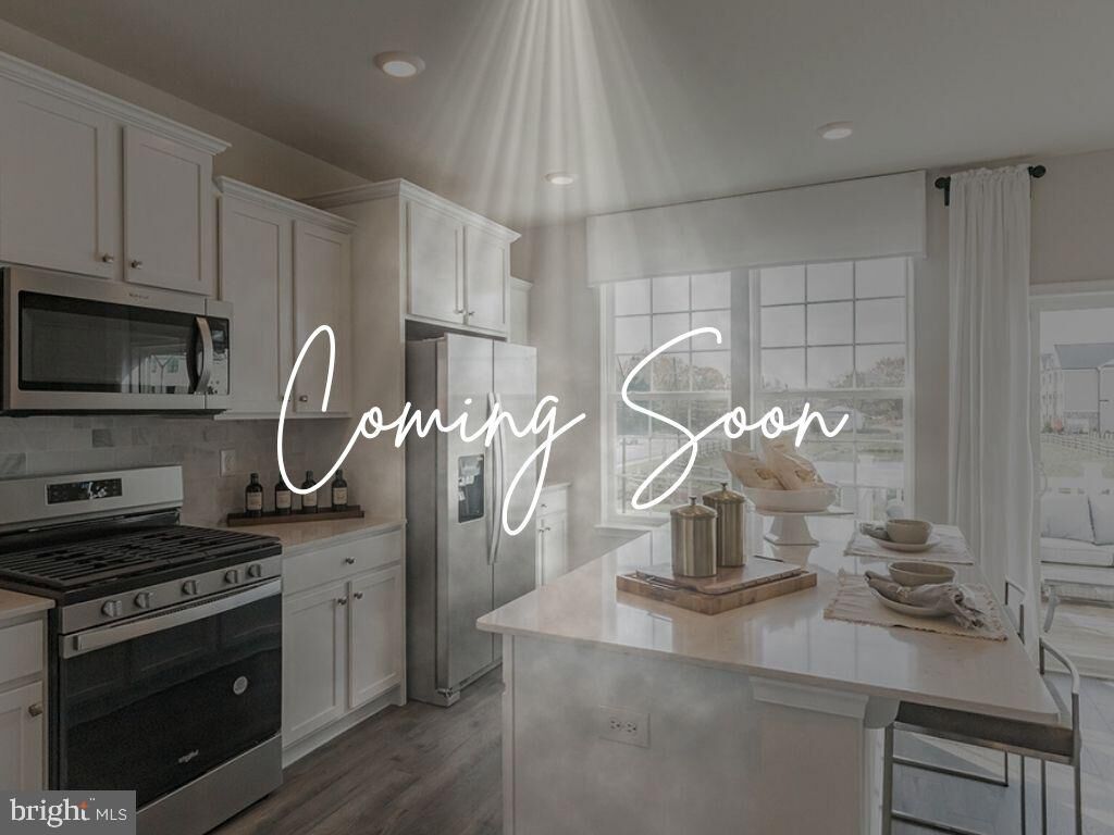 Property Photo:  22 Cardinal Way  NJ 08054