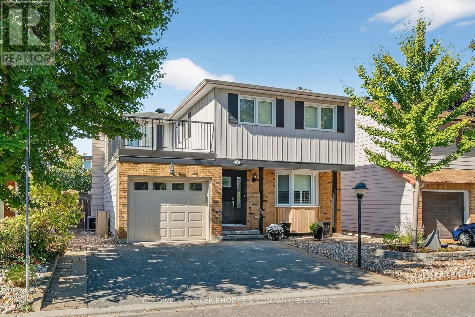 Photo de la propriété:  8 Confederation Private  ON K1V 9W6 