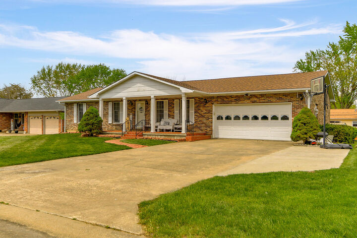 Property Photo:  1733 Beacon St  MO 65265 