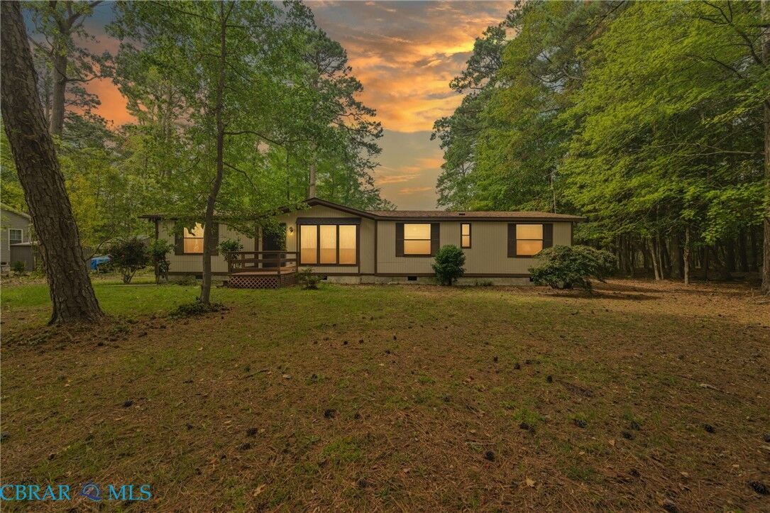 Property Photo:  444 Morse Point Road  VA 23138