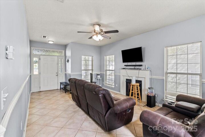 Property Photo:  8927 Little Hampton Place  NC 28215