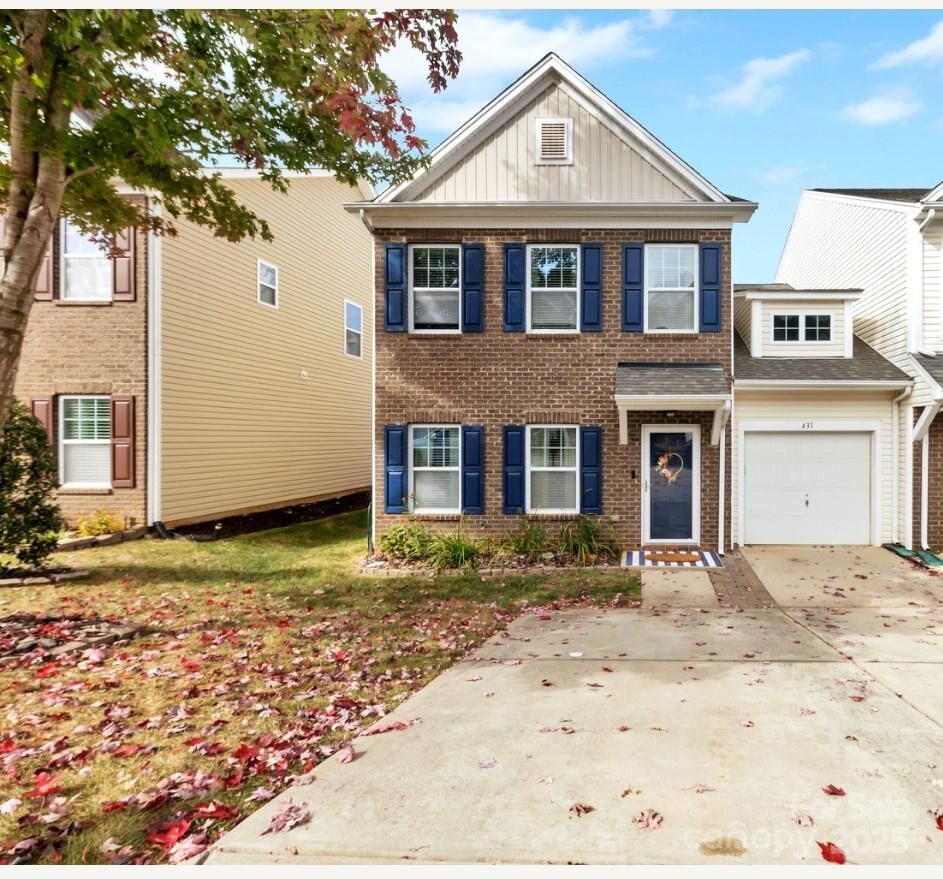 Property Photo:  431 Battery Circle  SC 29710