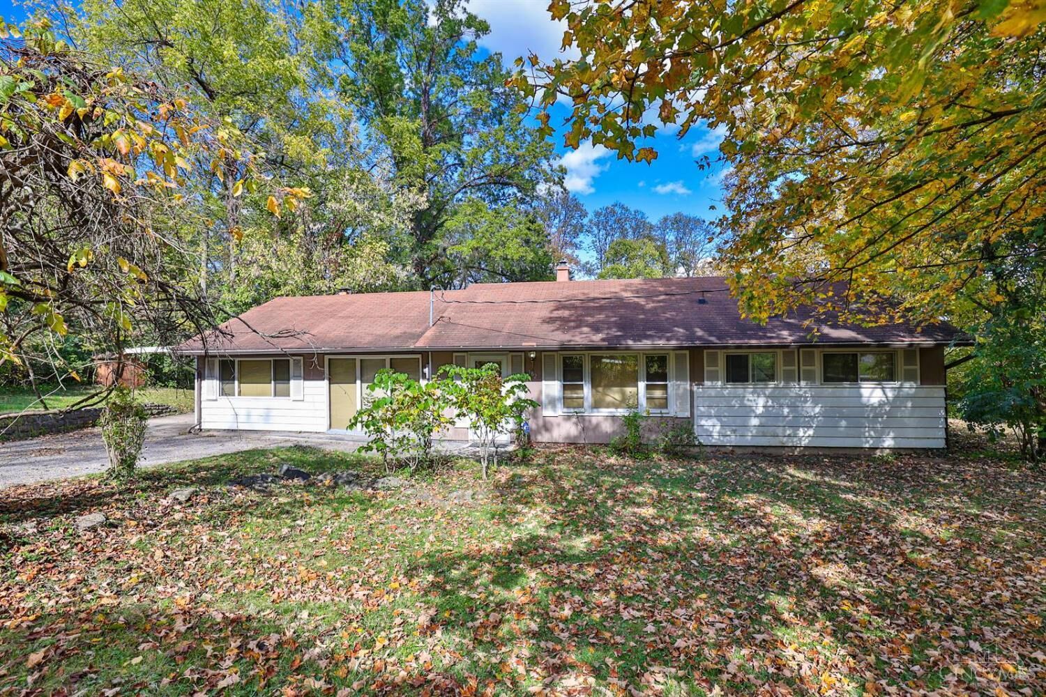 Property Photo:  182 Mayview Forest Drive  OH 45215