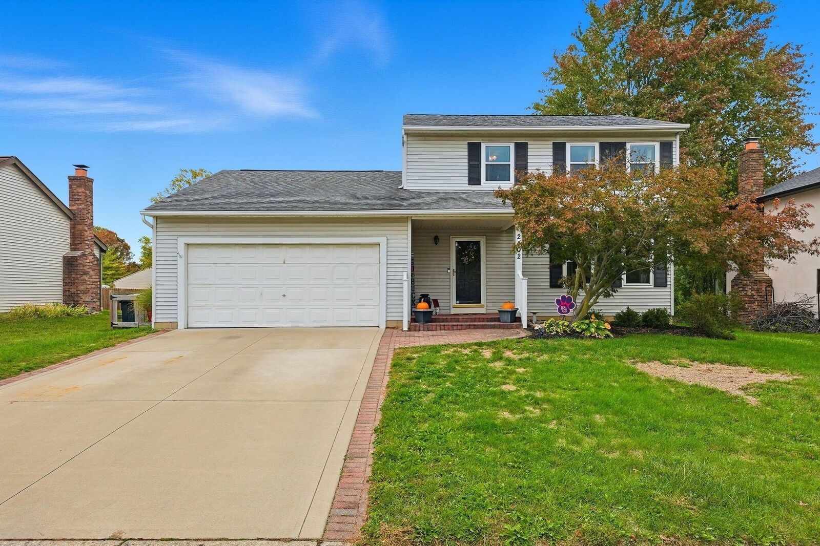 Property Photo:  2402 Clover Blossom Court  OH 43123