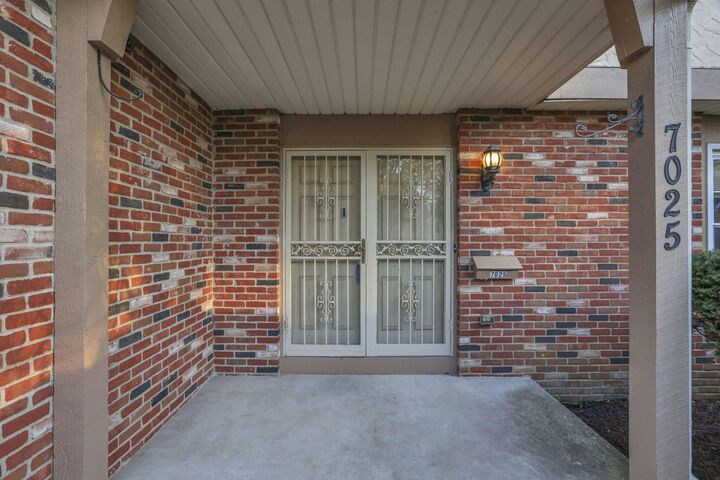 Property Photo:  7025 White Butterfly Lane  OH 43068 