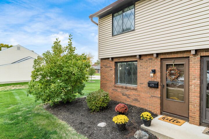 Property Photo:  175 Nottingham Court  OH 43081