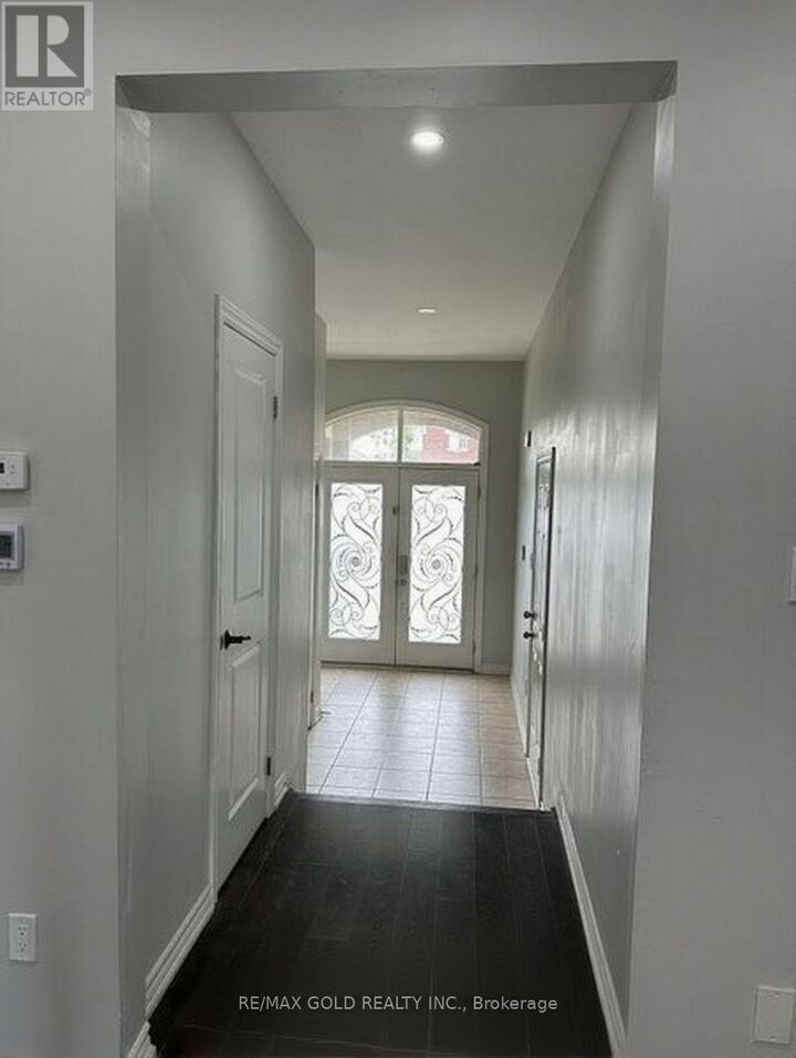 Property Photo:  292 Remembrance Drive  ON L7A 4J3 