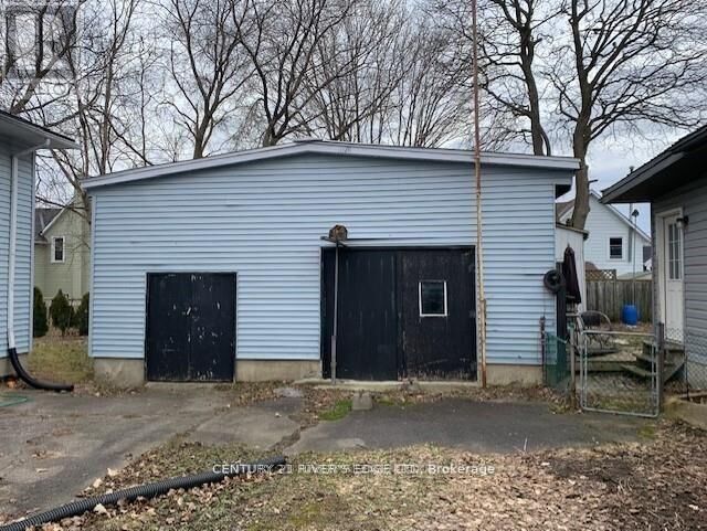 Property Photo:  101 Schofield Avenue  ON K6V 4M7